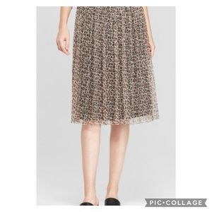 Leopard Print Tulle-like Skirt